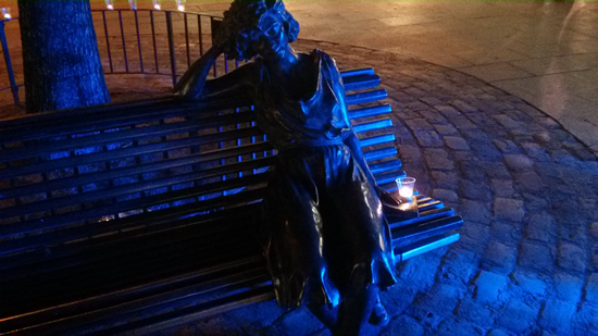 Milers d'espelmes per una Nova  Llum